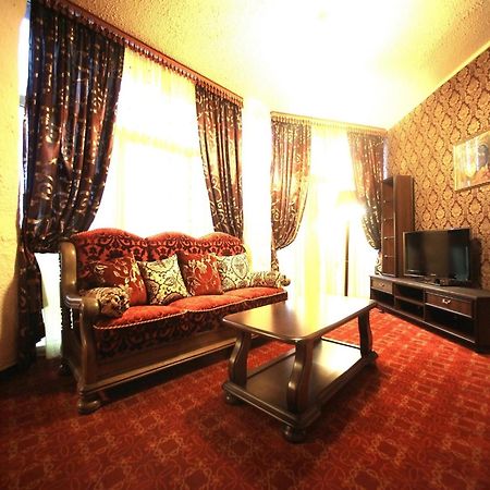 Hotel Kilikiya Ujgorod Oda fotoğraf