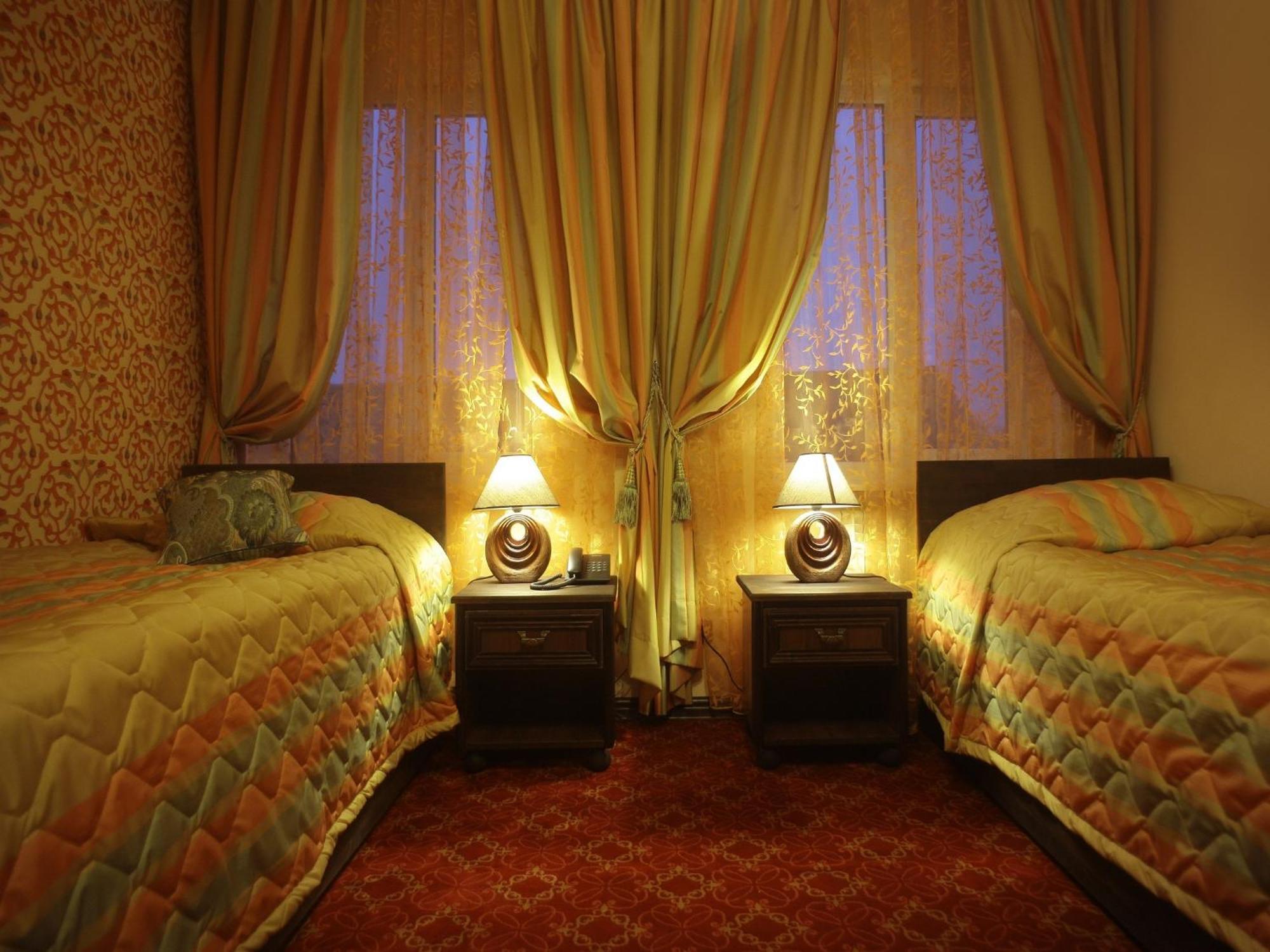 Hotel Kilikiya Ujgorod Oda fotoğraf