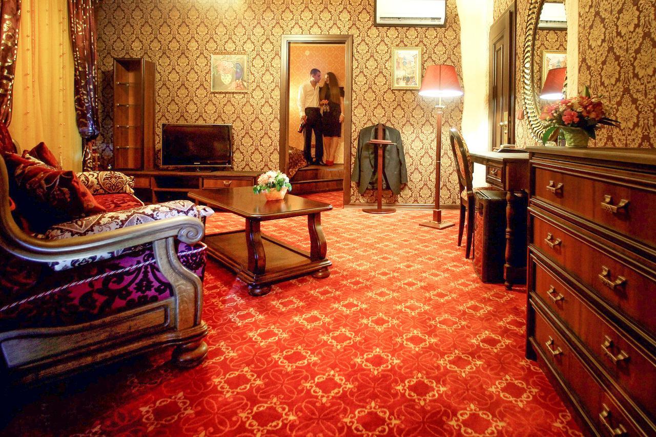 Hotel Kilikiya Ujgorod Dış mekan fotoğraf