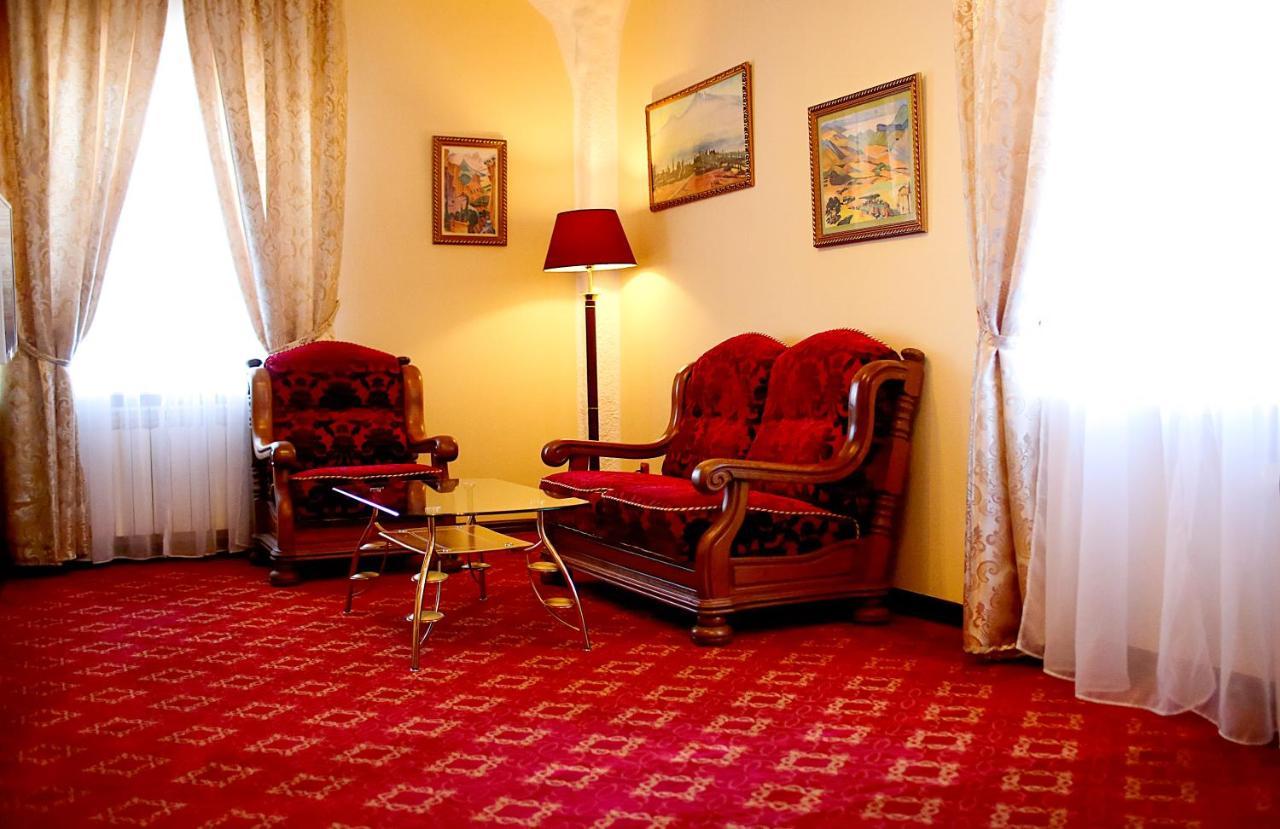 Hotel Kilikiya Ujgorod Dış mekan fotoğraf