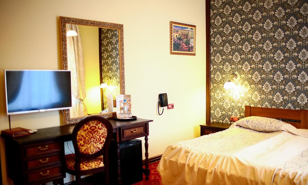 Hotel Kilikiya Ujgorod Dış mekan fotoğraf